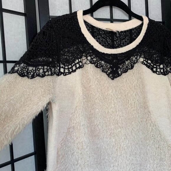 Anthropologie Fuzzy Sweater Dress with Black Lace Detail Women’s Small Medium - Picture 3 of 8